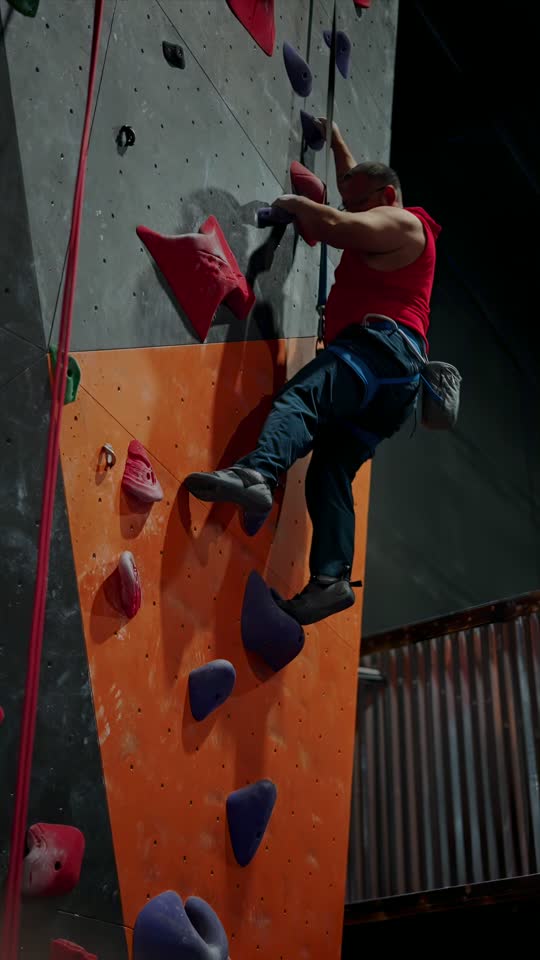 Rock climbing in Fort Myers, the vertical reel